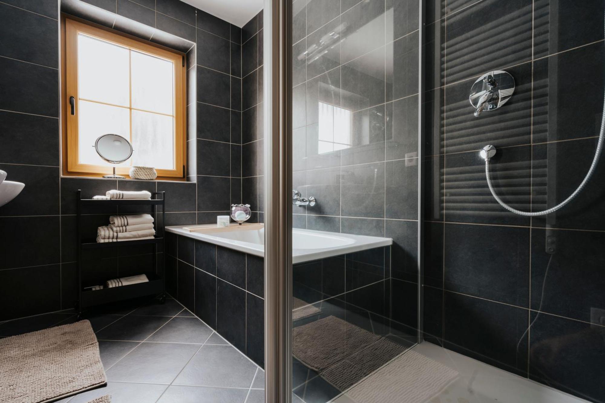 Ferienhaus Florianiweg Bad Gastein Luaran gambar